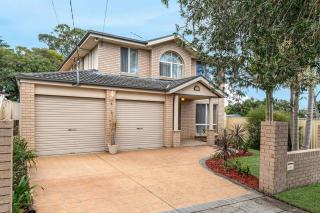 Cosy Modern 5BR Home-Major Hubs Parks with EV Charger - Sidney - 0