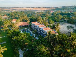 Charm Hon Rom Villas Resort - Ấp Long Sơn - 5