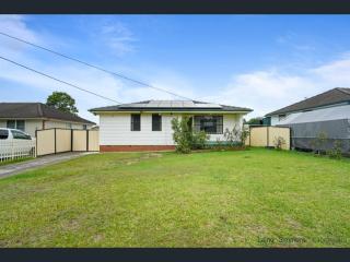 Helen's Cosy House In Miller - Mount Pritchard - 9