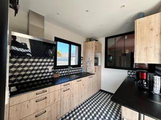 Holiday Home in Normandy near Sandy Beach - Saint Martin de Brehal - 6