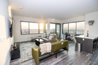 Silver Spring Penthouse 2BR with Rooftop pool and Metro Access - Silver Spring - 9