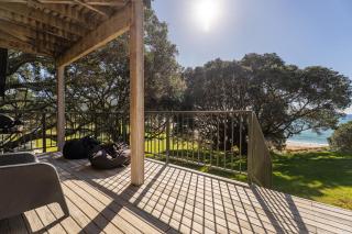 Onemana - Beautiful Beachfront - Opoutere - 4