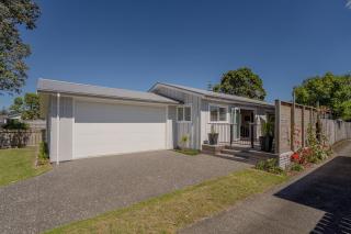 THES207A - The Square Hideaway - Whangamata - 9