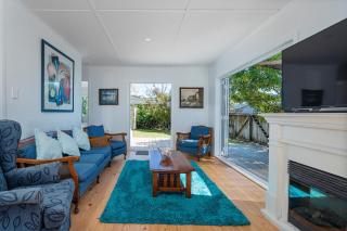 THES207A - The Square Hideaway - Whangamata - 6