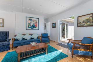 THES207A - The Square Hideaway - Whangamata - 4