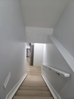Spacious 2 bedrooms BSMT Suite - Edmonton - 9