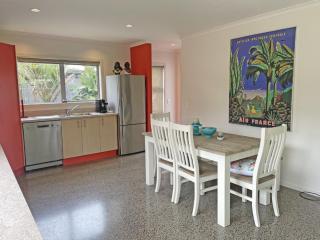 WILL316A - WONDERFUL WILLIAMSON - Whangamata - 5