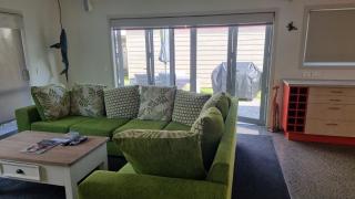WILL316A - WONDERFUL WILLIAMSON - Whangamata - 4