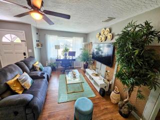 Boho Breeze Stay - Palm Bay - 9