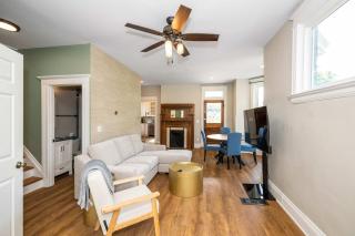 Ludlow Lodge with City Views - - 0