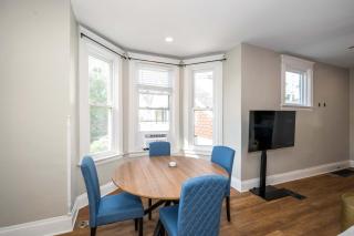 Ludlow Lodge with City Views - - 3
