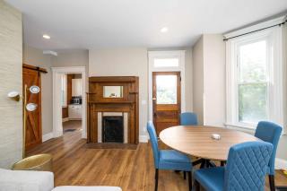 Ludlow Lodge with City Views - - 2