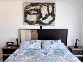 Brisas Shores Ocean View Terrace Apartments, beach and pool, Cancun hotel zone - Cancún - 4