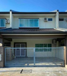 Alamanda Homestay Kuching by Mimpi B&B - Kuching - 1