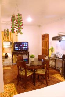 Spanish Casita Superior Suites Tagaytay - Tagaytay - 7