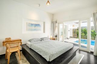 LaLeBay Villa Seminyak - Seminyak - 1