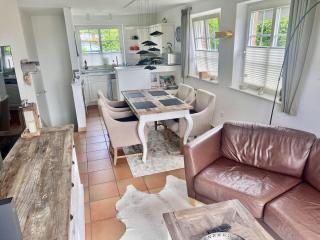 Haus-Rosenkamp-EG-UG-Wohnung-1 - Westerland - 0
