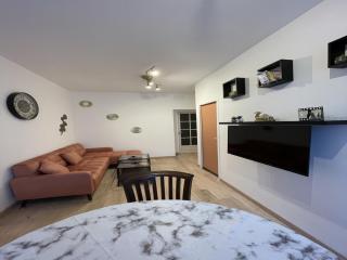 3-Bedroom Apartment with Premium Amenities - Noyen-sur-Sarthe - 5