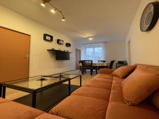 3-Bedroom Apartment with Premium Amenities - Noyen-sur-Sarthe - 0