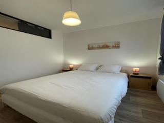3-Bedroom Apartment with Premium Amenities - Noyen-sur-Sarthe - 8