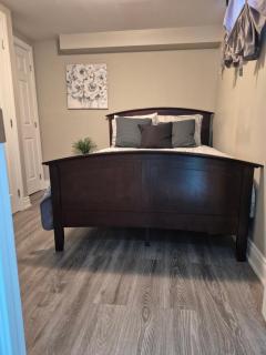 Two bedroom basement apartment - Whitby - 3