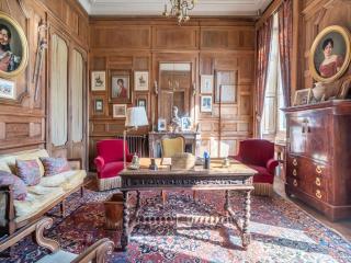 Château in Sarthe with Heated Pool - Dangeul - 0