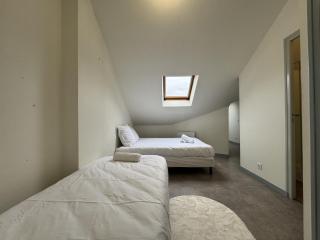 Quiet Apartment with Concierge Perks - Yvré-lʼÉvêque - 3