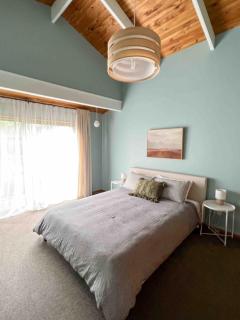 The Treehouse - a home with stunning rural views - Whanganui - 4
