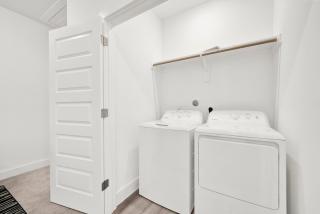 2 Homes in 1 Duplex Walk to NRG and Med Ctr Sleeps 14-20 - Houston - 1
