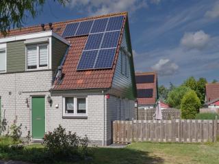 Sunny Garden Stay near Sea - Wemeldinge - 5