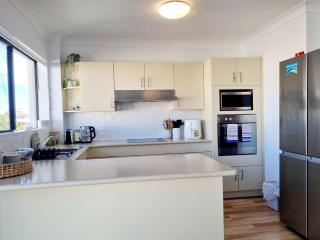 Champagne Court 07 - Tuncurry - 3