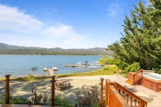 Lagunita Shores by AvantStay Beautiful Lakefront Mansion w Hot Tub BBQ - 3