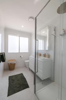 Spacious & Secluded Bush Retreat - Woodridge - 2