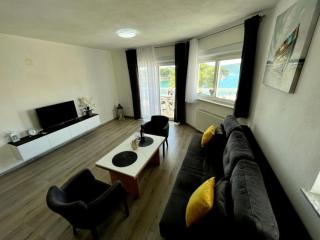 Villa Tomi - Standard One Bedroom Apartment 8 - Trogir - 0