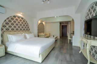 On the Road Boutique Hotel - 9