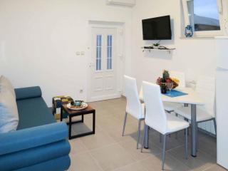 Comfort One Bedroom Apartment - Trogir - 9