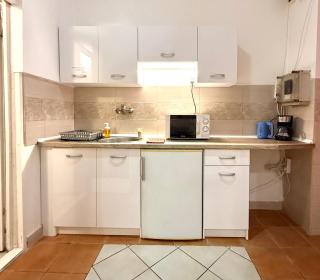 FREE AIRCONDITIONER ANNA Authentic Apartment with FREE COFFEE next the Synagogue - 8