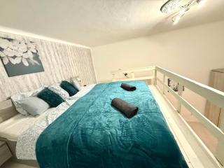 FREE AIRCONDITIONER ANNA Authentic Apartment with FREE COFFEE next the Synagogue - 5