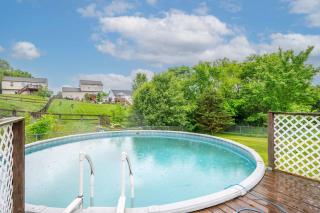 Poolside Paradise Near the Ark - Walton - 6