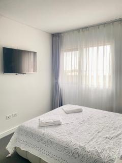 T8 Penthouse Suite - Sidney - 0
