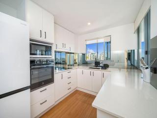 Pinnacles unit 23 Caloundra QLD - Caloundra - 7