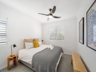 Pinnacles unit 23 Caloundra QLD - Caloundra - 3