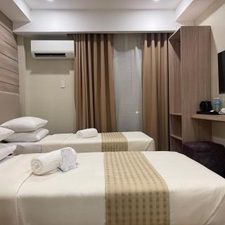 Sola Hotel and Sola Bed & Breakfast - Laoag - 3