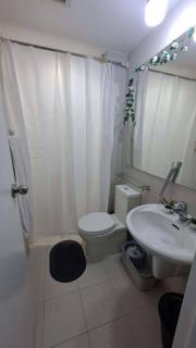 AZURE BICUTAN BACKPACKERS MAUI Tower - Manila - 2