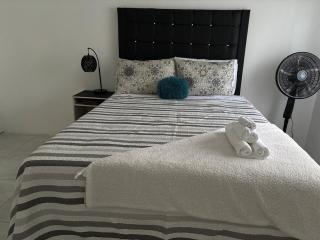 Peaceful Villa - 0