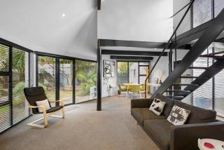 Townhouse In The City With Parking and Courtyard - Christchurch - 4