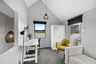 Townhouse In The City With Parking and Courtyard - Christchurch - 3