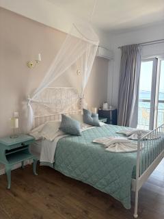 Eros Beach Hotel - Benitses - 8