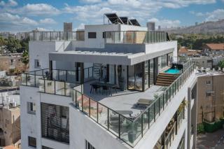 Pool & Jacuzzi Seaview Penthouse by Sea N' Rent - Haifa - 8
