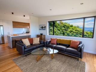 Bay Vista Beauty - Pohara - 7